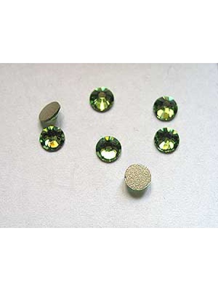 Swar Round Flat Stone ~4mm Peridot